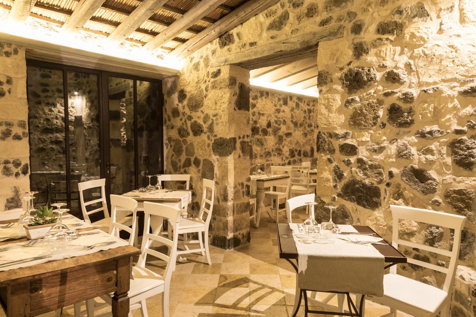Il Cortiletto Hotel Maison Tresnuraghes Exterior foto