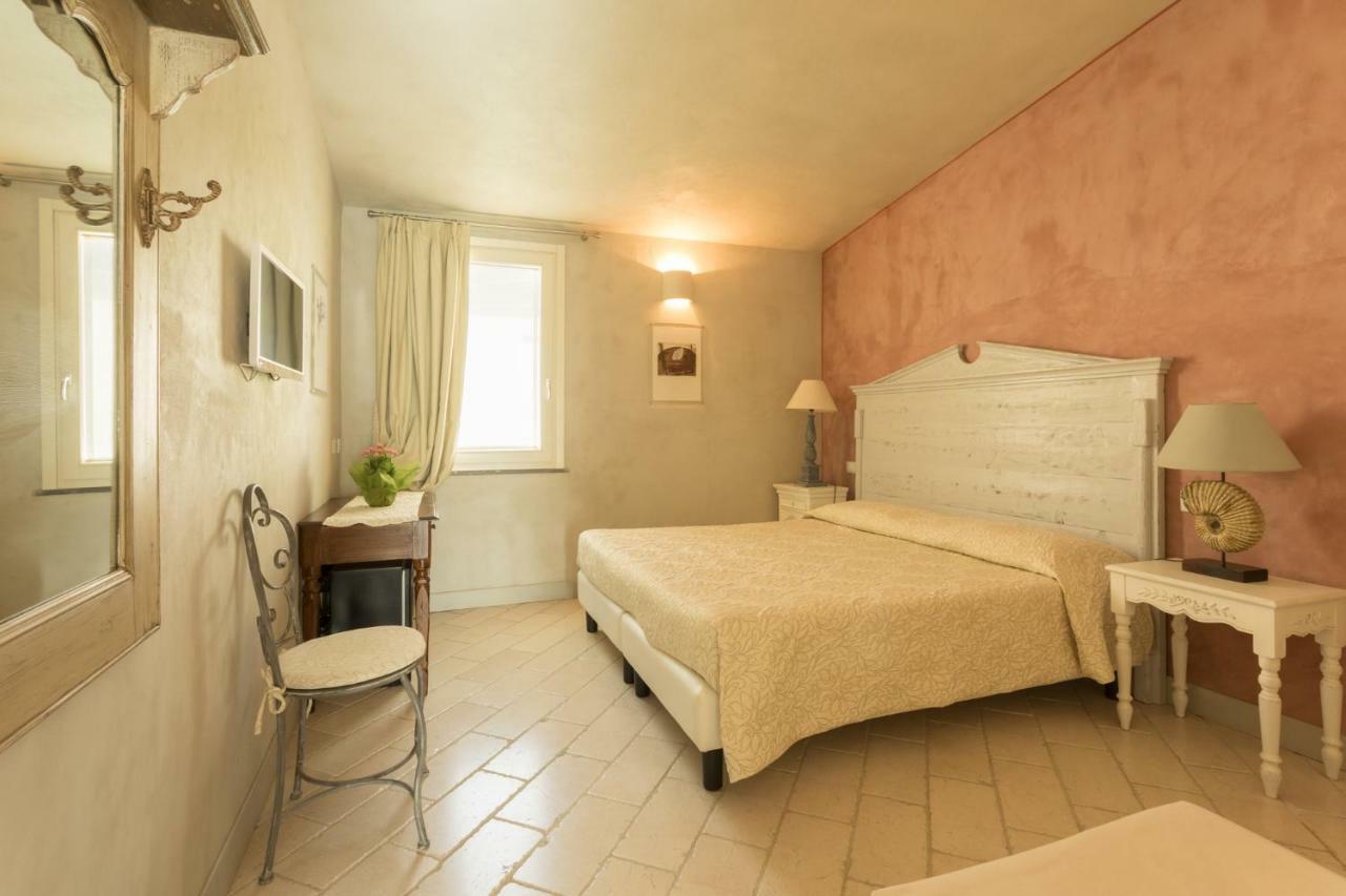 Il Cortiletto Hotel Maison Tresnuraghes Exterior foto